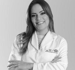 Dra Thabatta da Silva Alegria  cirurgi-dentista da IMO
