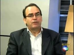 Vilson Pedro Nery, advogado Especialista em Direito Pblico e Mestre em Educao