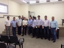 40 prefeitos j declararam apoio a Pivetta, entre eles, o prefeito da Capital, Mauro Mendes (PSB).