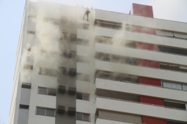 Incndio deixou moradores de 12 andares 