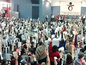 Bancrios durante assembleia em So Paulo na ltima quinta-feira (25)