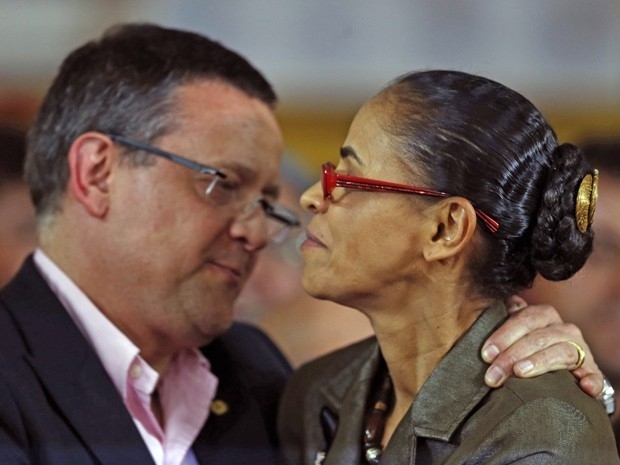 Marina Silva e o candidato a vice Beto Albuquerque durante o anncio da chapa presidencial do PSB em Braslia