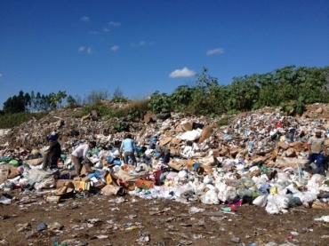 Lixo em desativao em Vilhena, em Rondnia 