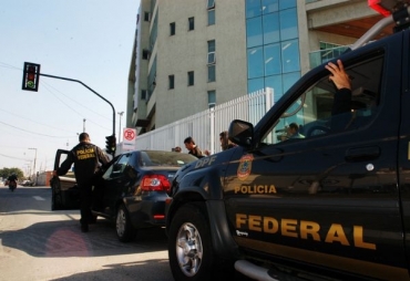 A Operao Madrinha tem como objetivo desarticular uma organizao criminosa voltada para o trfico ilcito de drogas