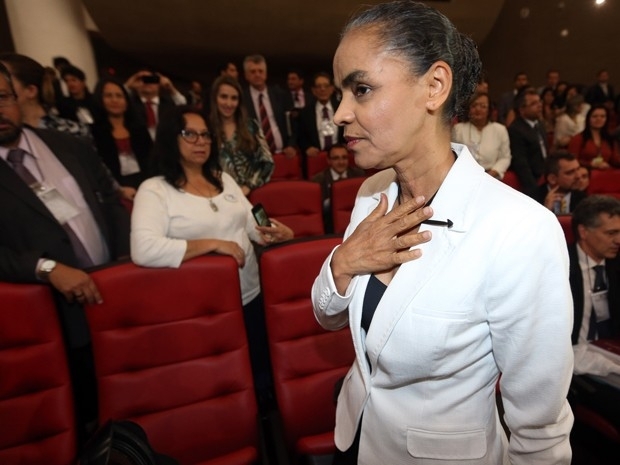 A ex-senadora Marina Silva no plenrio do TSE antes do incio da sesso que analisou o registro da Rede