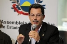 Coordenador da Frente Parlamentar Municipalista, o deputado Estadual Ezequiel Fonseca (PP),