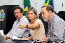 Deputada Luciane Bezerra, PSB, durante reunio.