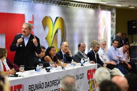 Lula disse que apoia a marcha  Braslia das centrais sindicais