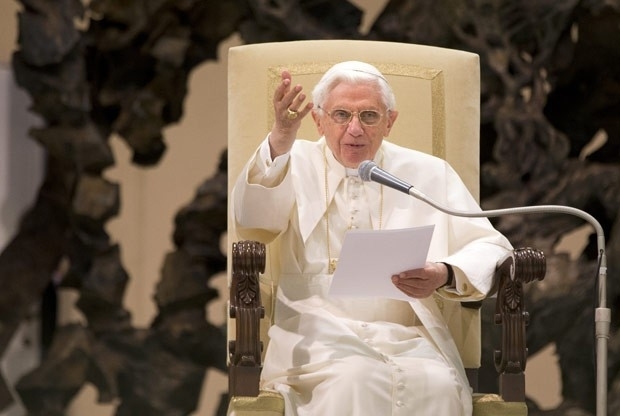 O papa Bento XVI durante audincia em 16 de janeiro