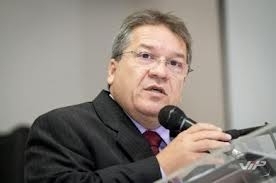 O prefeito de Vrzea Grande, Walace Guimares, quer recuperar recursos do PAC