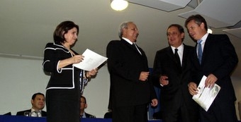A juza da 39 zona eleitoral, Valdeci Moraes de Siqueira, conduziu nesta quarta-feira (19/12) a cerimnia de diplomao