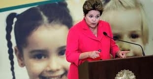 Presidenta Dilma Roussef durante lanamento do ao Brasil Carinhoso