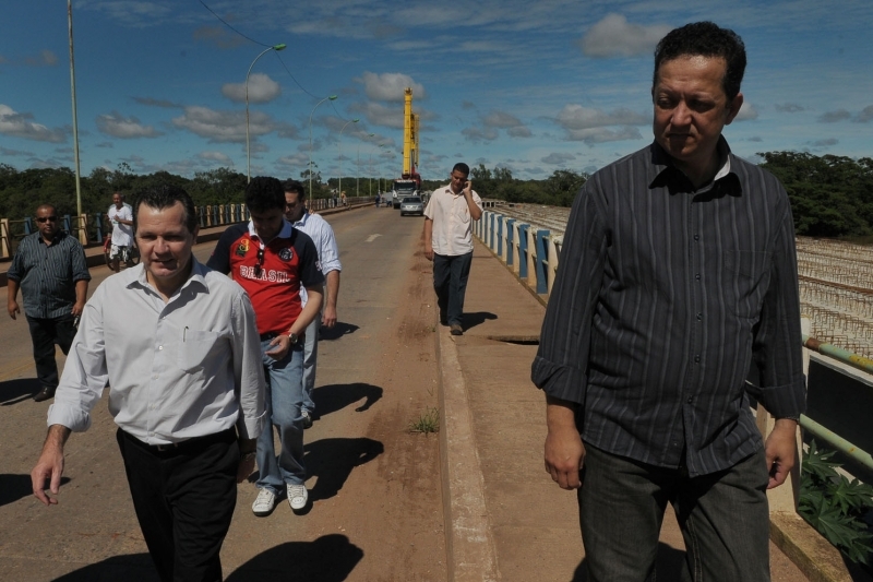 Governador Silval Barbosa visita as obras da ponte Mrio Andreazza