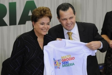 Governador Silval Barbosa lana Plano Mato Grosso Sem Misria durante a assinatura do Pacto Centro-Oeste, em Braslia