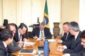 Governador Silval Barbosa assinatura de contrato no Dnit