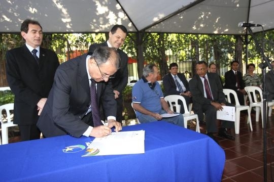 Governador Silval Barbosa empossa nova diretoria do MT Fomento, em Cuiab