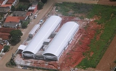 Obra faranica de hospital numa cidade de 10 mil habitantes