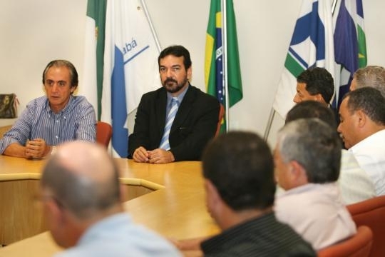 Governador em exerccio Francisco Daltro em visita de cortesia  Fetagri cumprimenta o presidente, Ado da Silva