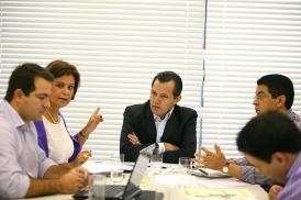 Governador Silval Barbosa em reunio na Agecopa