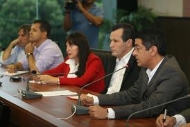 Governador Silval Barbosa durante reunio com diretores da Agecopa e a bancada federal