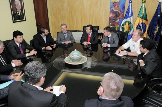 Reunio do governador Silval Barbosa com ministro do Desenvolvimento Agrrio, Guilherme Cassel, no Paiagus