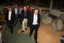 Prefeito Chico Galindo, ministro da Agricultura Wagner Rossi (centro) e governador Silval Barbosa na abertura Expoagro
