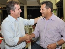 Pr-candidato ao governo, empresrio Mauro Mendes, e o dep. fed. Valtenir Pereira, PSB