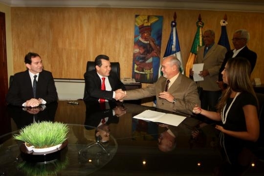 Governador Silval Barbosa e diretor de Planejamento da Votorantim, Luiz Alberto  Santos