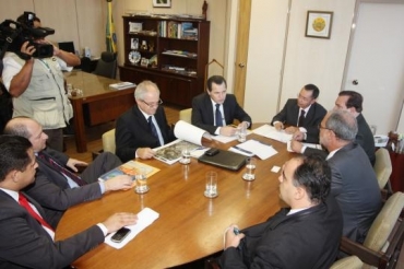 Governador Silval Barbosa em reunio com ministros em Braslia.