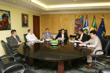 Governador Silval Barbosa se rene com secretrios para definir metas de governo 