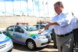 Governador Blairo Maggi faz entrega de viaturas para Polcia Militar