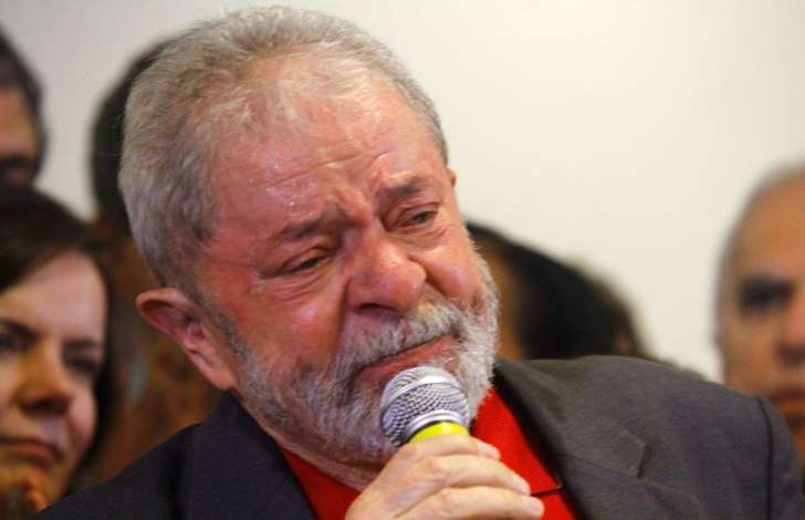 O ex-presidente Luiz Incio Lula da Silva concede entrevista coletiva sobre a denncia do Ministrio Pblico Federal