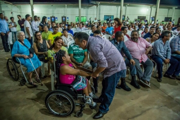 Moradores do Pedra 90 conheceram o projeto do Novo Sistema Educacional, em evento realizado na quadra da Parquia So Pedro