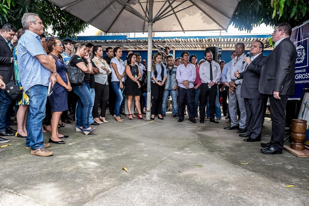 Em visita  sede da Sejudh-MT, o governador Pedro Taques anunciou a realizao do concurso
