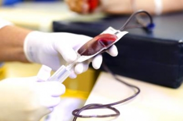 A primeira lei, aprovada em 1987, dispe sobre obrigatoriedade de exame do sangue coletado