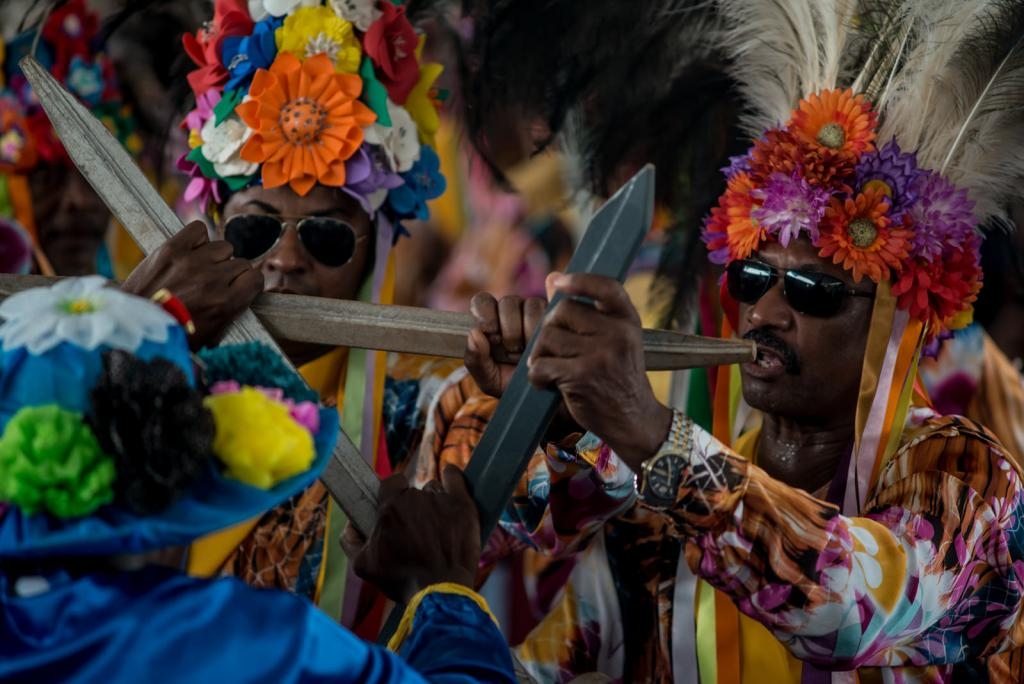 A dana do congo  uma manifestao popular de origem africana presente no calendrio festivo de alguns municpios de Mato Grosso