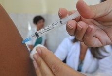 O Brasil  o primeiro pas da Amrica do Sul e o stimo do mundo a oferecer a vacina contra o HPV para meninos em programas nacionais de imunizaes