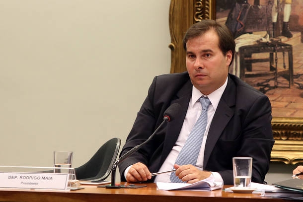 Rodrigo Maia (DEM-RJ)  favorito para a presidncia da Cmara