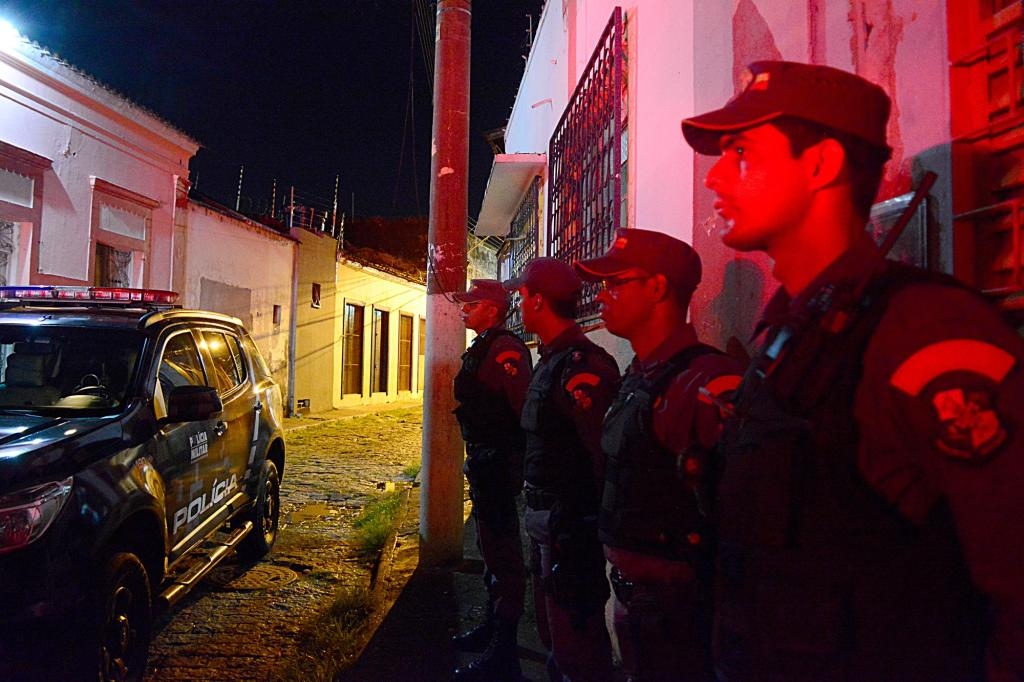 Policiamento no Centro Histrico de Cuiab