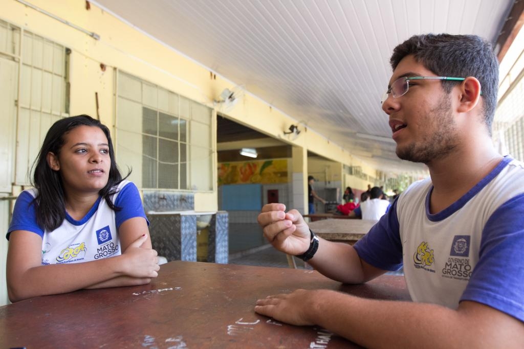 Laura e Cludio so alunos da Escola Plena Honrio Rodrigues de Amorim, em Vrzea Grande