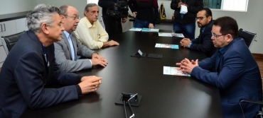 Presidente Eduardo Botelho faz visita de cortesia ao hospital do Cncer