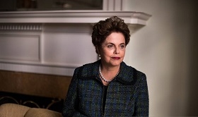 Ex-presidente Dilma esteve em Curitiba para encontro com Lula  