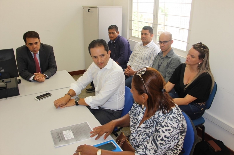 Crianas da comunidade do Piraim frequentaro escola em Pocon