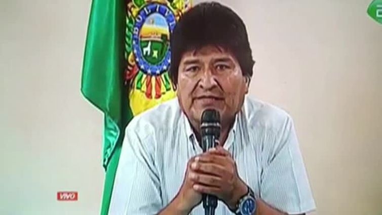 Evo Morales durante transmisso televisiva da renncia - Reuters/Direitos Reservados