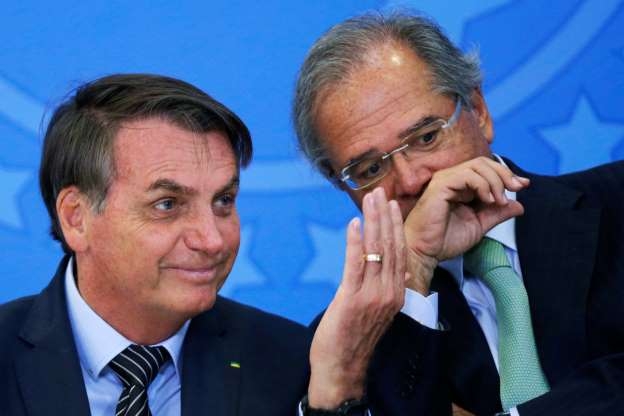  ADRIANO MACHADO (Reuters) Bolsonaro e Guedes no dia 20 de fevereiro, em Braslia.