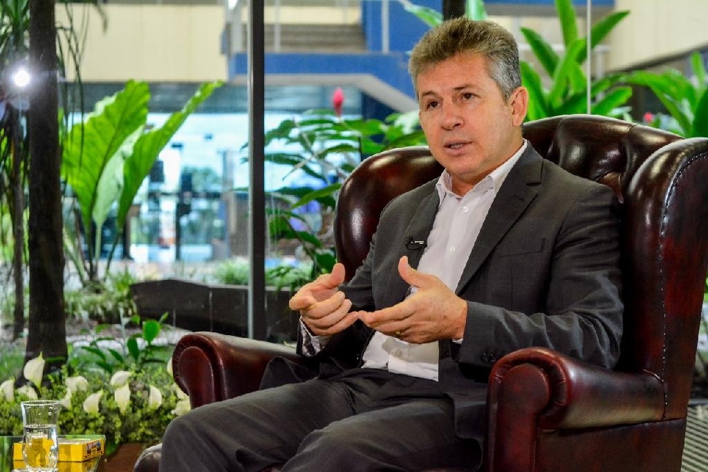 Governador em entrevista para a TVCA - Foto: Tchelo Figueiredo/Secom-MT