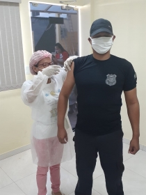 Vacinao na sede do Sinpol, em Cuiab