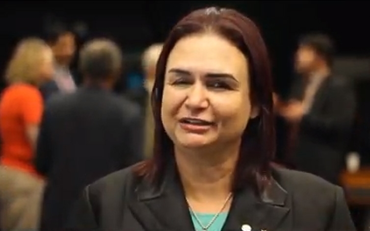 Deputada federal Professora Rosa Neide (PT-MT)