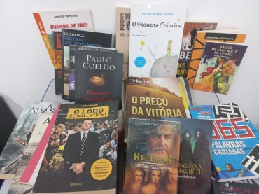 Livros doados a unidade de Rondonpolis - Foto: SAJU