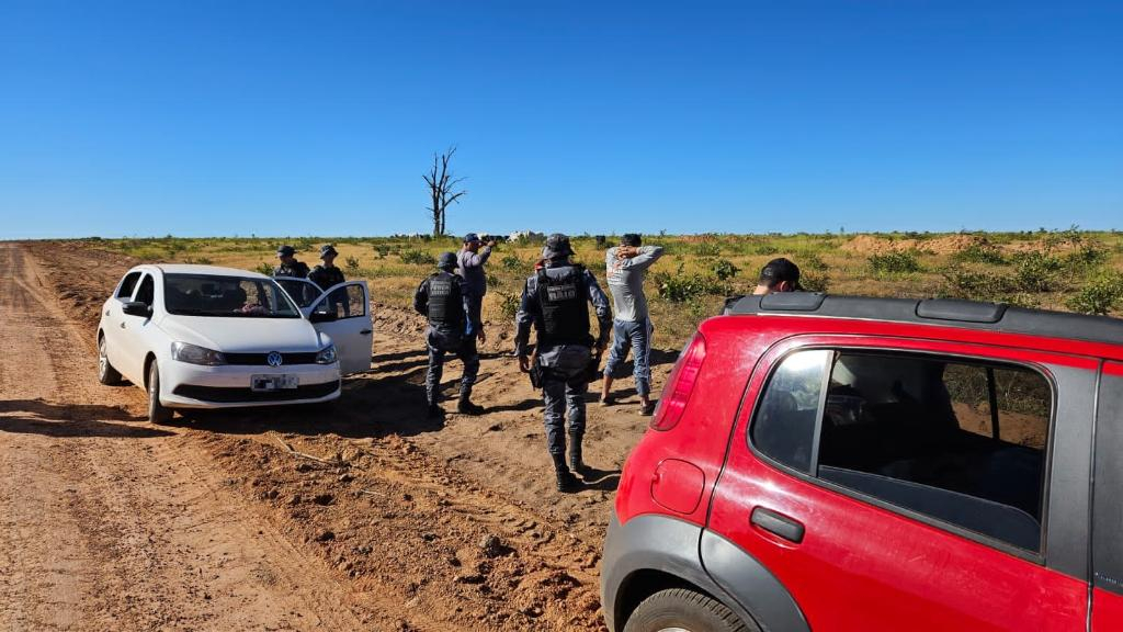 Policiais impediram invasão de terras de uma fazenda em Poxoréu. - Foto: Sesp / MT